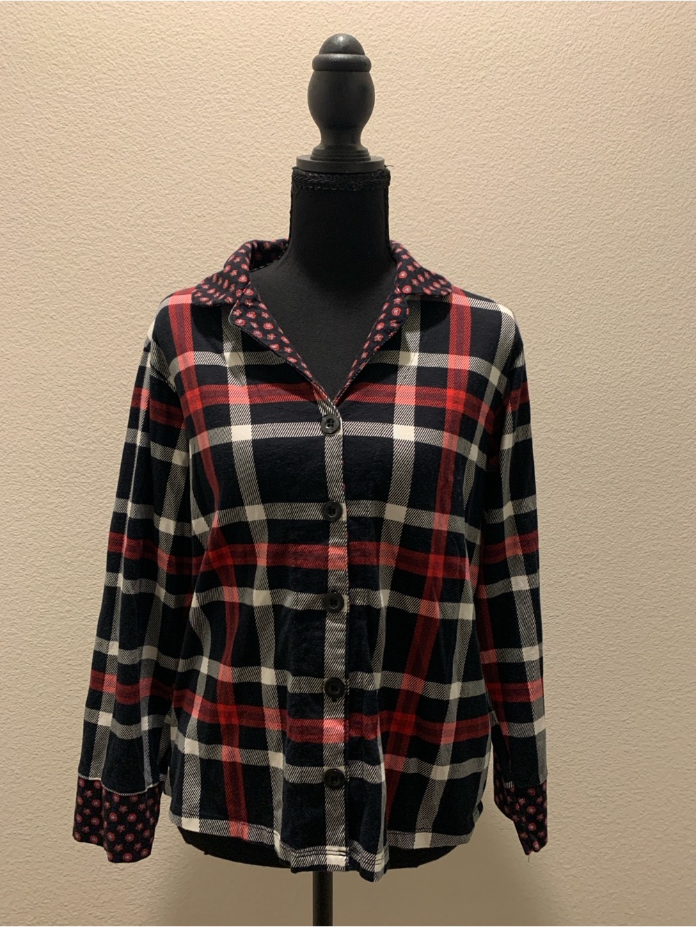 Vera Bradley 100% Cotton Black Red White Plaid Button-Up Pajama Top (Size S)